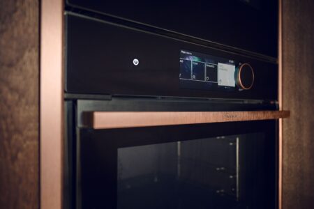 Neff Big Launches - Flex design oven Bronze