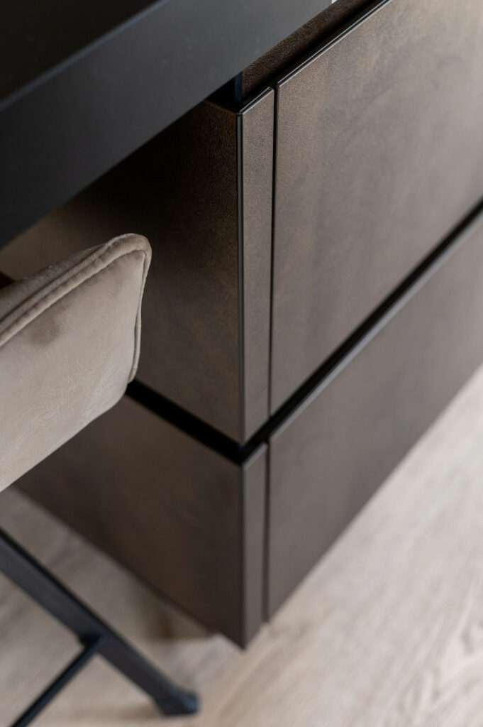 Keuken in Otterlo: modern en hotel chique met veel opbergruimte