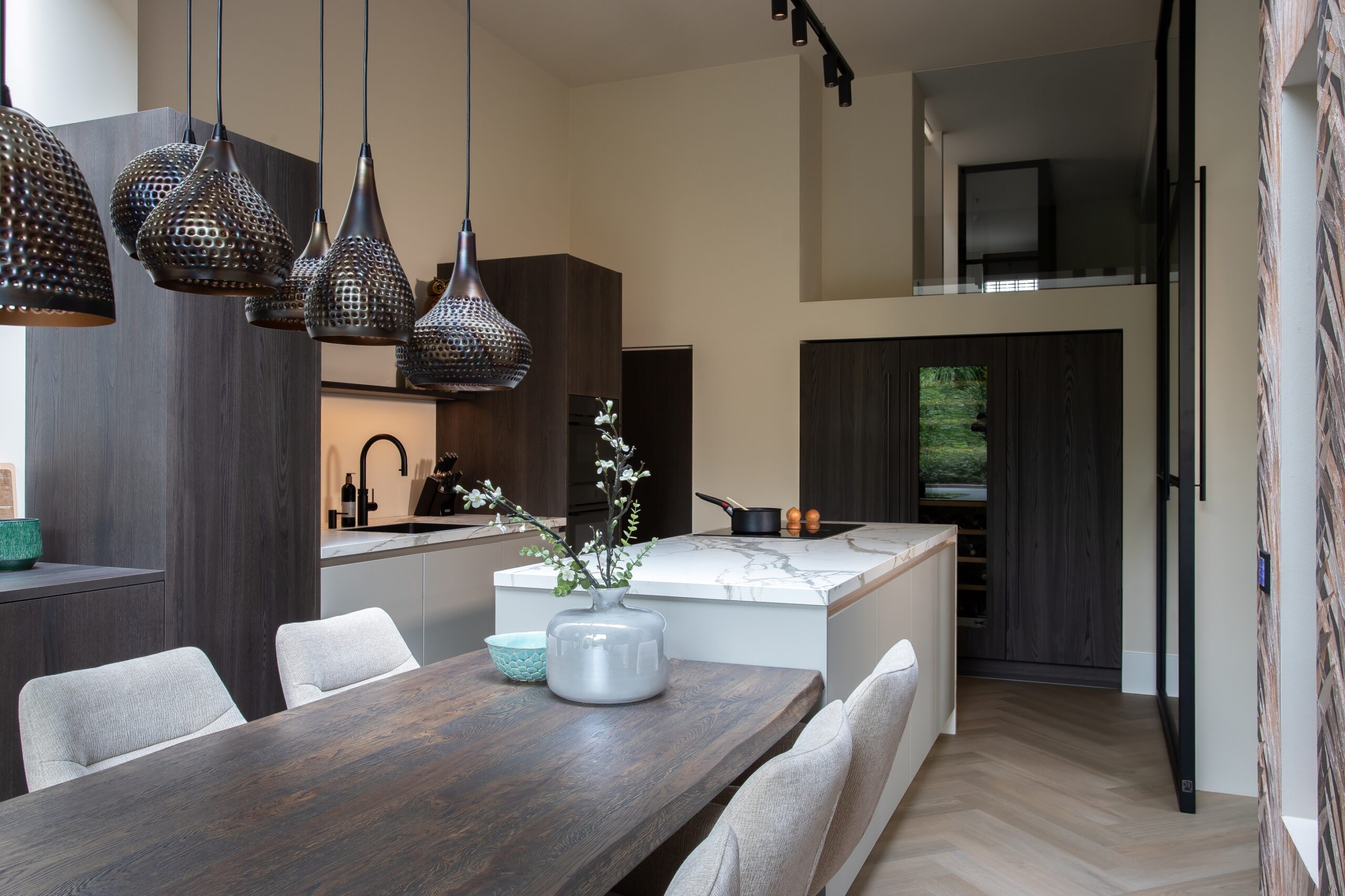 Donkerbruine houten keuken | Van Manen Keukens