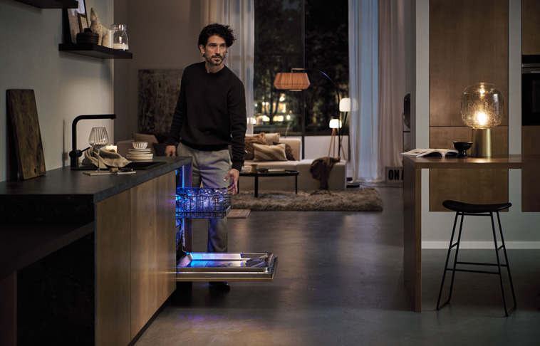 Hoe maakt u uw vaatwasser schoon? Zo blijft uw apparaat fris en efficiënt